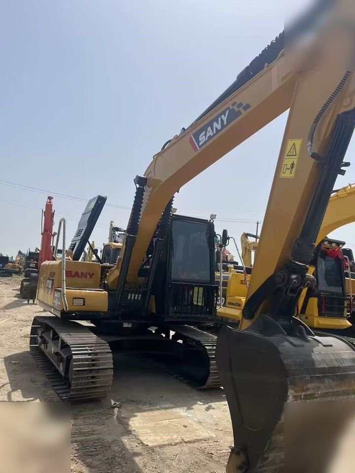 2022 Sany SY135C crawler excavator, rear three-quarter view 2022 Sany SY135C crawler excavator, rear three-quarter view