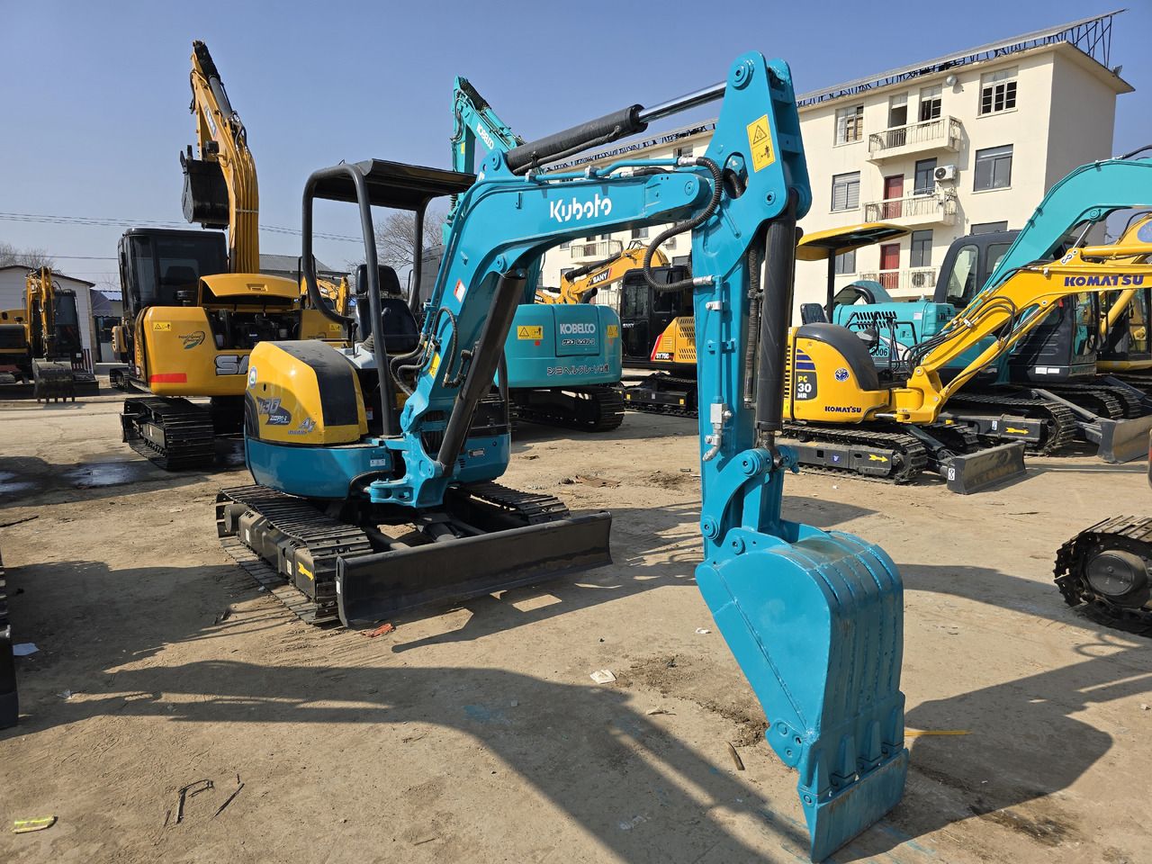 2024 Kubota U-30-5 mini excavator, front three-quarter view 2024 Kubota U-30-5 mini excavator, front three-quarter view