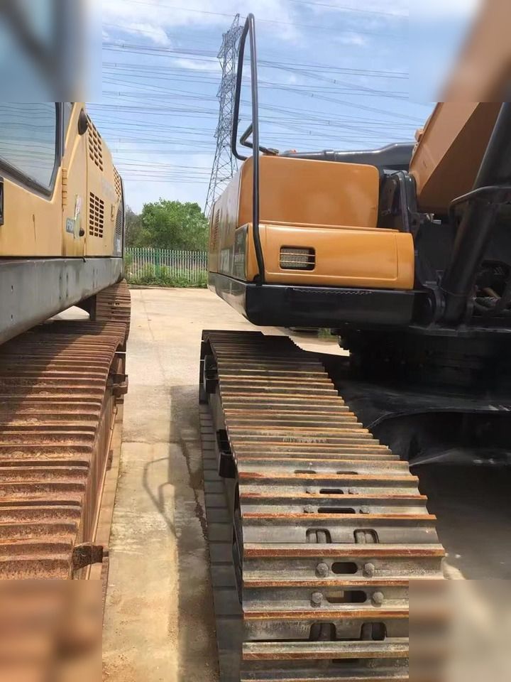 2022 Sany SY365H crawler excavator tracks and counterweight view