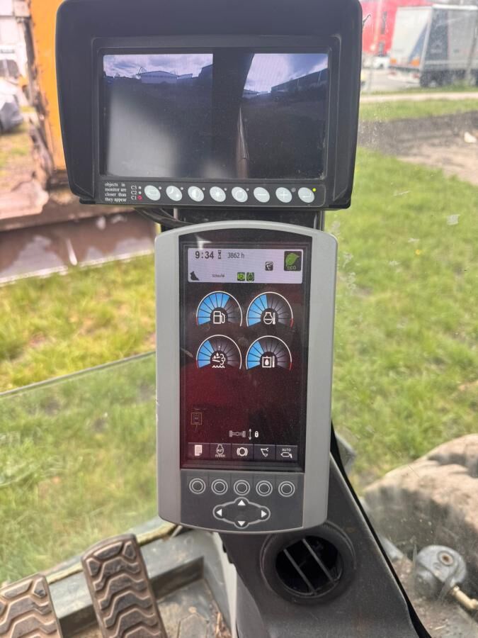 2020 Caterpillar M315F wheel excavator interior monitor view