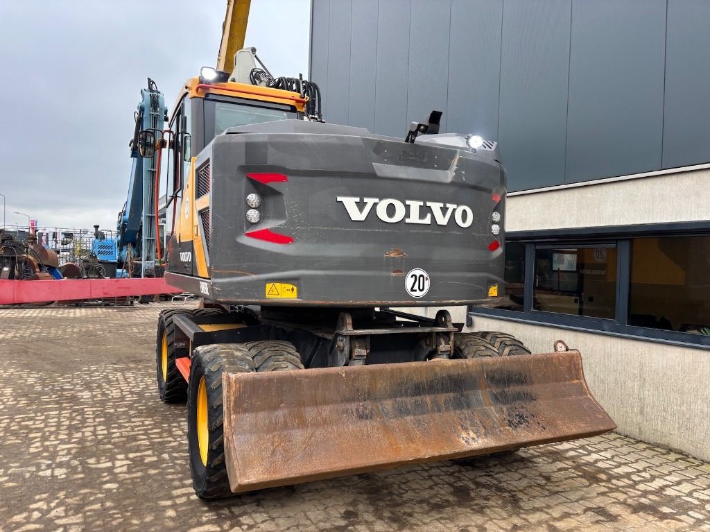 2015 Volvo EWR150E wheel excavator, rear view
