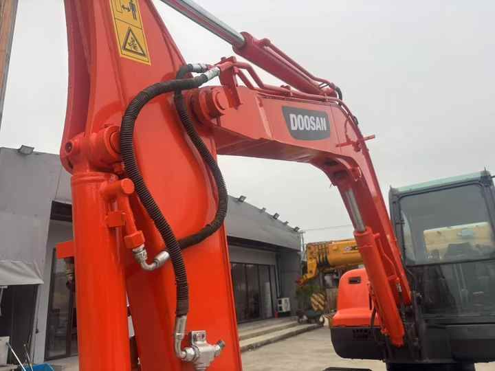 2024 Doosan DH60-7 mini excavator boom and cab view 2024 Doosan DH60-7 mini excavator boom and cab view