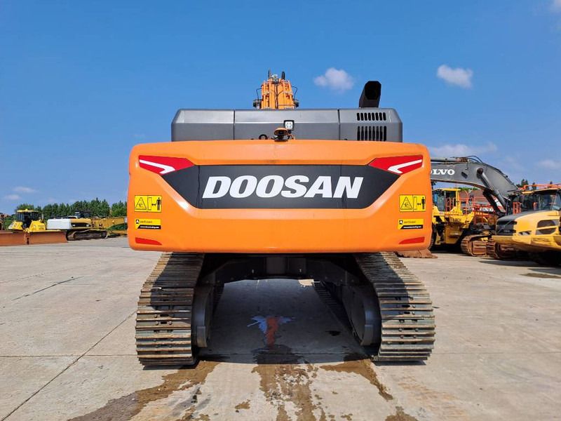 2023 Doosan DX530LC-7M crawler excavator rear view 2023 Doosan DX530LC-7M crawler excavator rear view