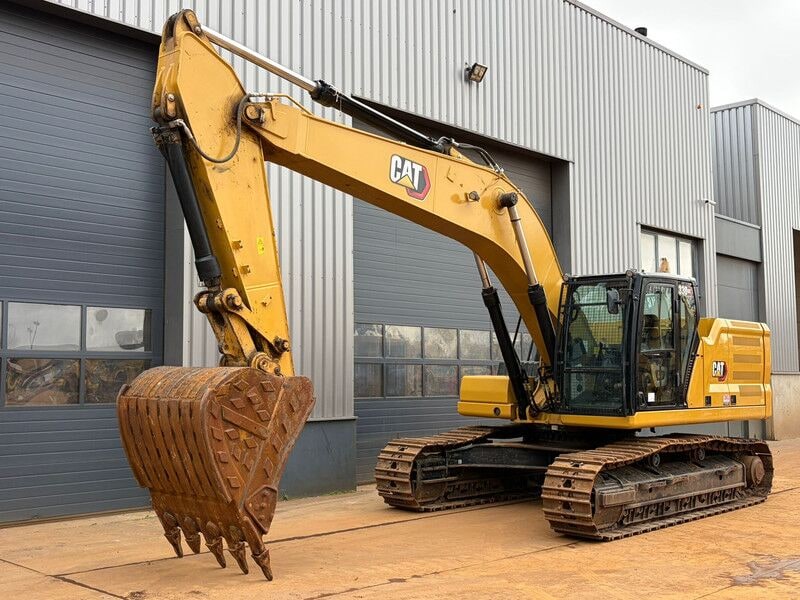 2025 Caterpillar 330GC crawler excavator, side view