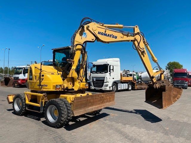 2011 Komatsu PW118 MR-8 wheel excavator, side view