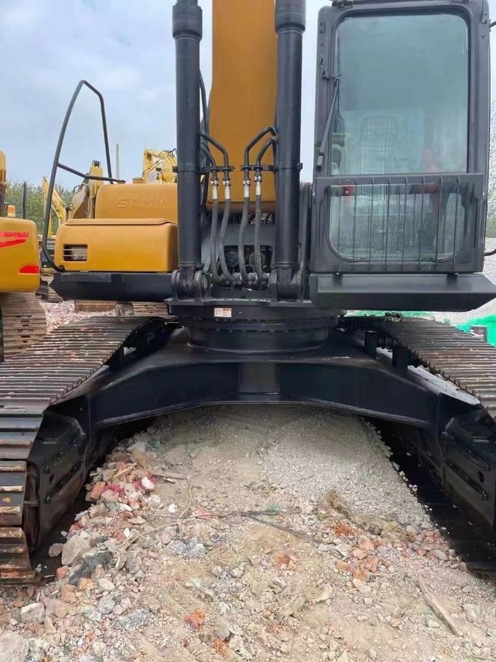 2023 Sany SY365H crawler excavator, front view of the upper structure 2023 Sany SY365H crawler excavator, front view of the upper structure
