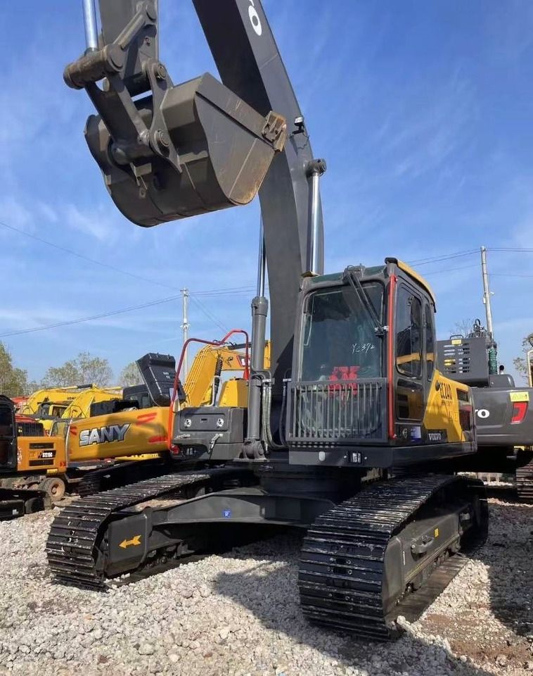 2025 Volvo EC240 crawler excavator, front three-quarter view