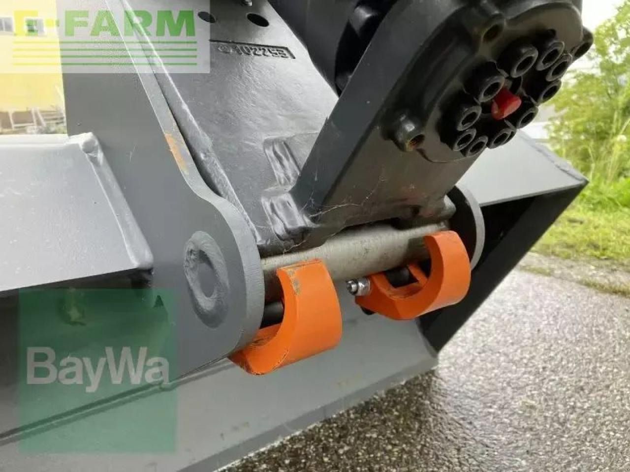 2023 Caterpillar 303.5CR-07A mini excavator quick coupler detail