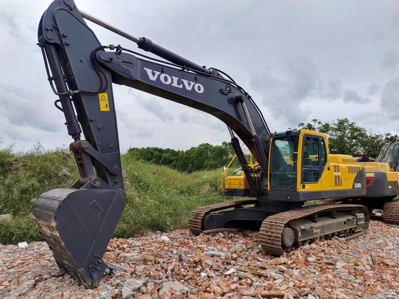 Volvo EC360BLC crawler excavator, side view Volvo EC360BLC crawler excavator, side view