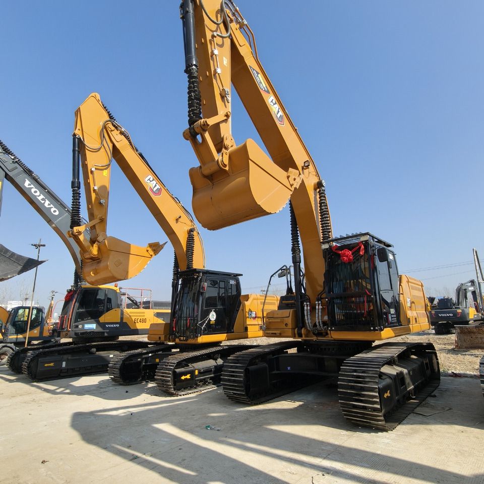 2024 Caterpillar 336GC crawler excavator, front three-quarter view 2024 Caterpillar 336GC crawler excavator, front three-quarter view