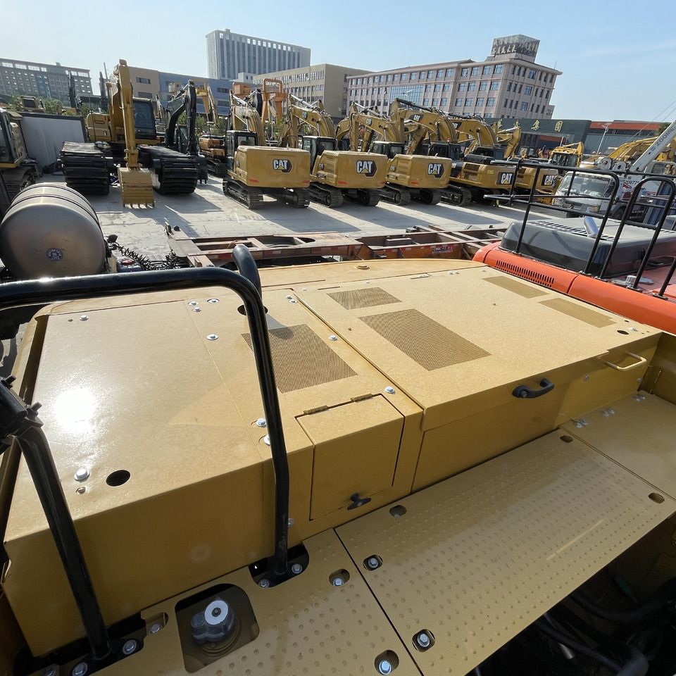 2023 Caterpillar 320GC crawler excavator top view 2023 Caterpillar 320GC crawler excavator top view