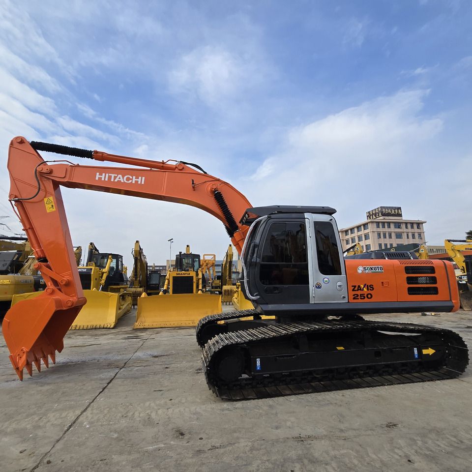 2022 Hitachi Zaxis 250 crawler excavator, side profile view 2022 Hitachi Zaxis 250 crawler excavator, side profile view