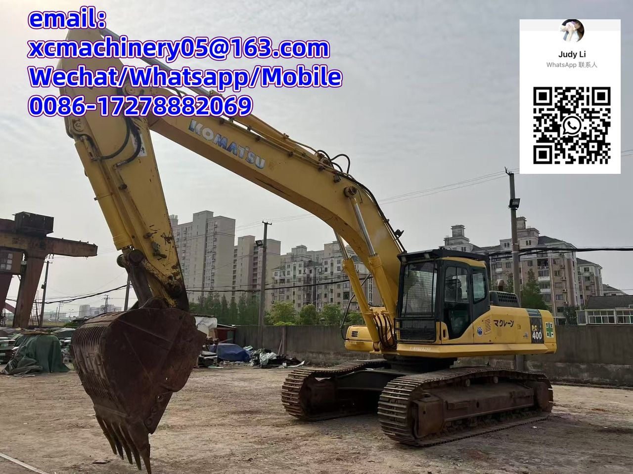 2020 Komatsu PC400 crawler excavator, side view