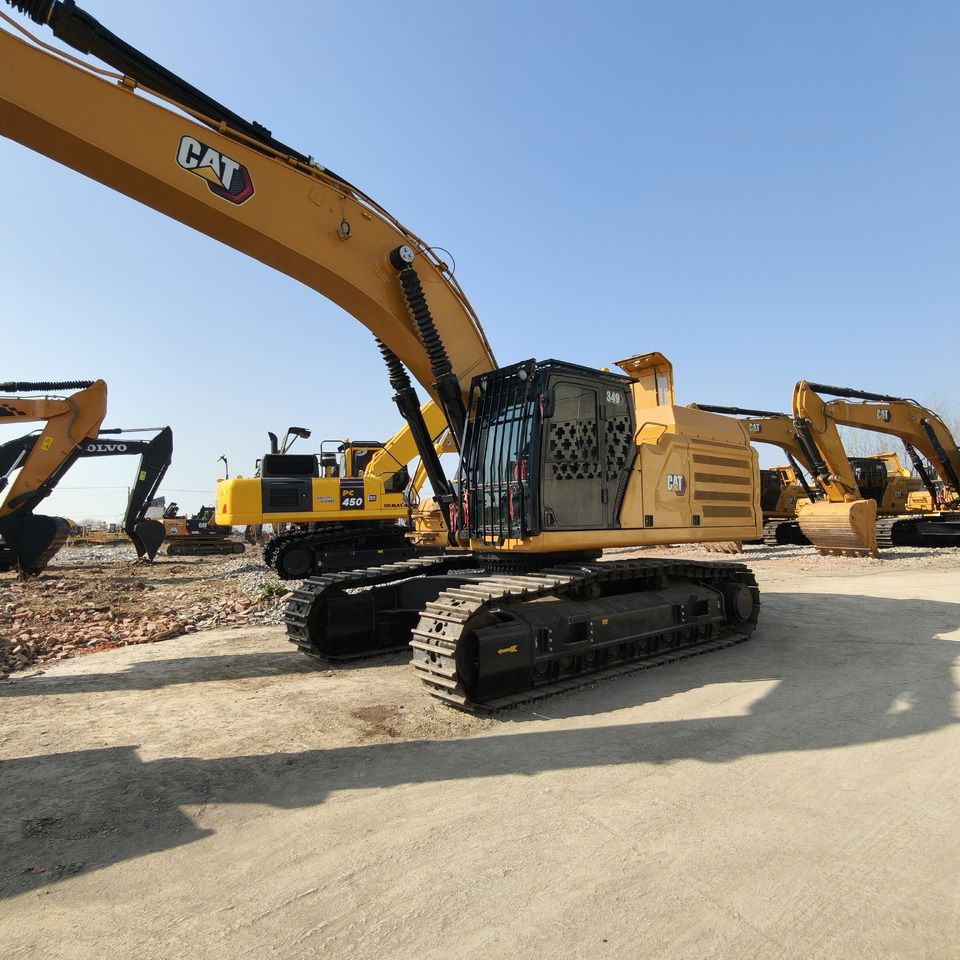 2024 Caterpillar 349GC crawler excavator, side view 2024 Caterpillar 349GC crawler excavator, side view