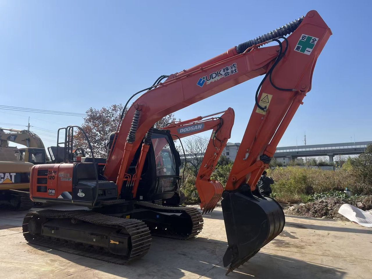 2023 Hitachi Zaxis 120 crawler excavator, side view 2023 Hitachi Zaxis 120 crawler excavator, side view