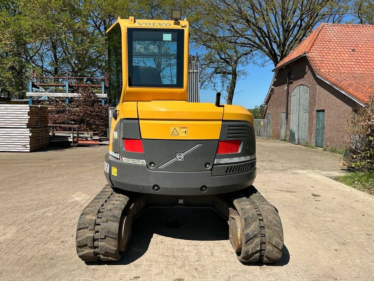 2006 Volvo ECR58 crawler excavator rear view 2006 Volvo ECR58 crawler excavator rear view