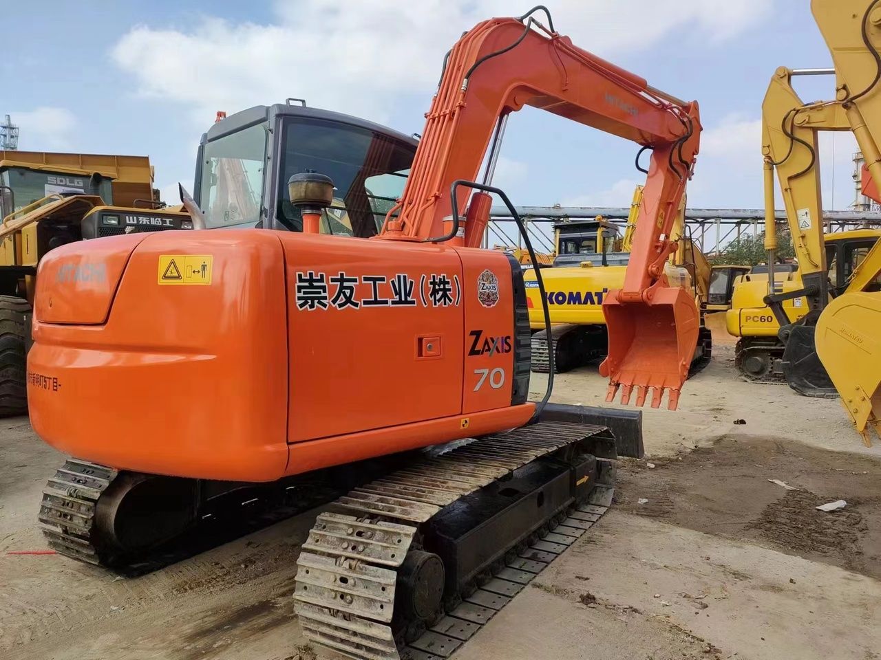 2018 Hitachi Zaxis 70 mini excavator, rear three-quarter view 2018 Hitachi Zaxis 70 mini excavator, rear three-quarter view