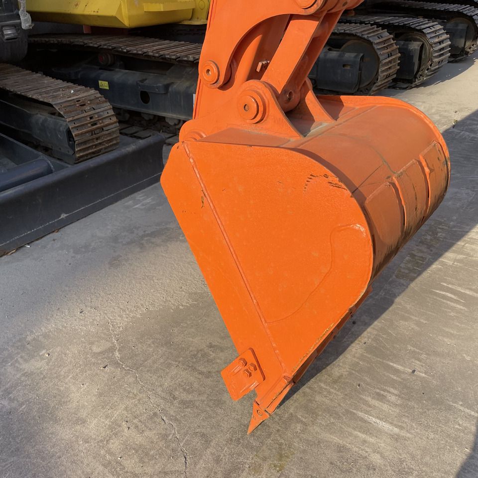 Doosan DX60-9C mini excavator bucket and arm detail