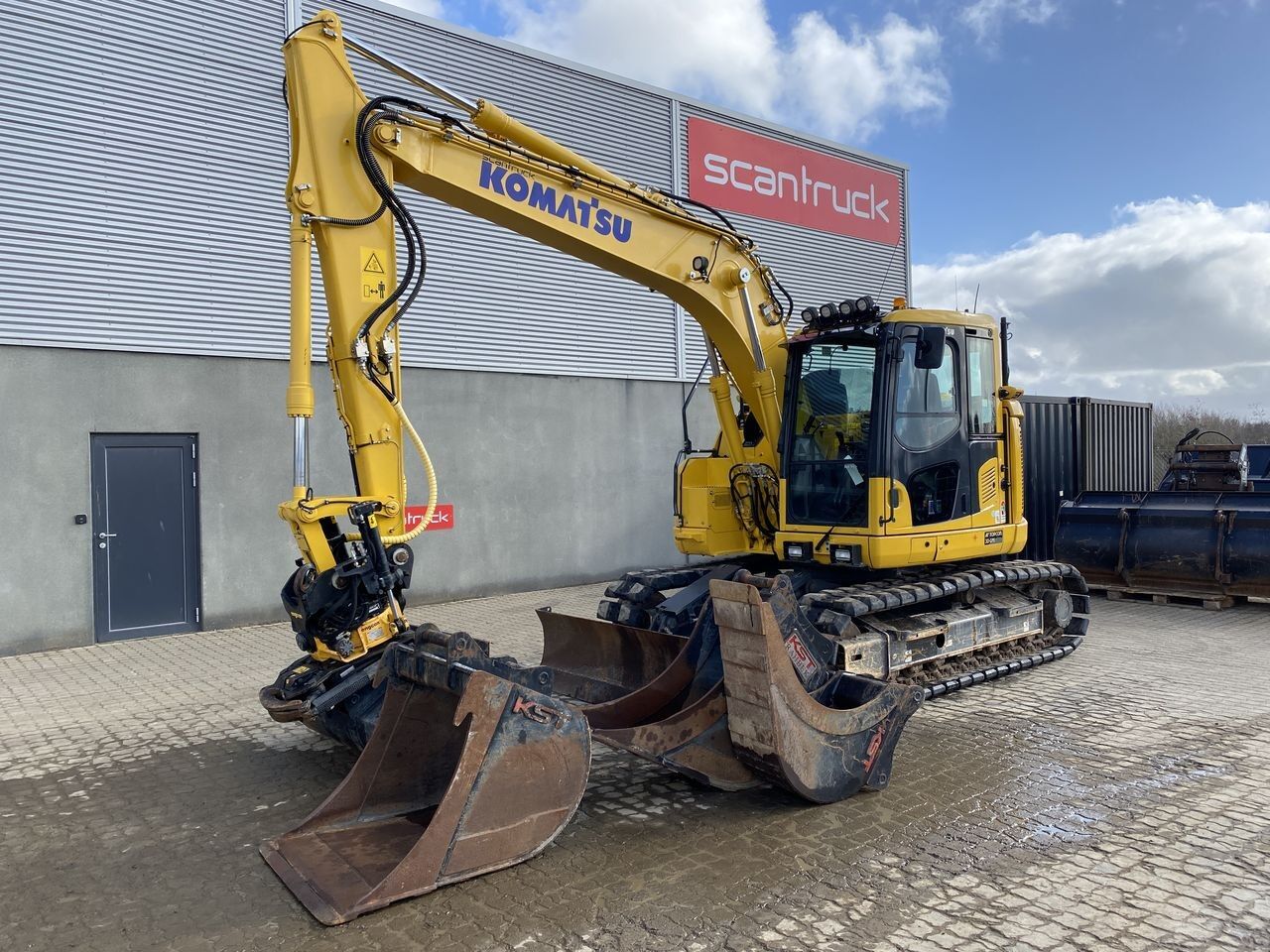 2022 Komatsu PC138US-11 crawler excavator, side view