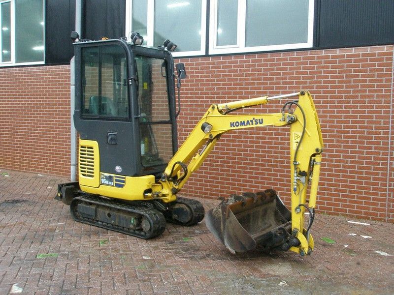 2017 Komatsu PC16R-3HS mini excavator, side view 2017 Komatsu PC16R-3HS mini excavator, side view