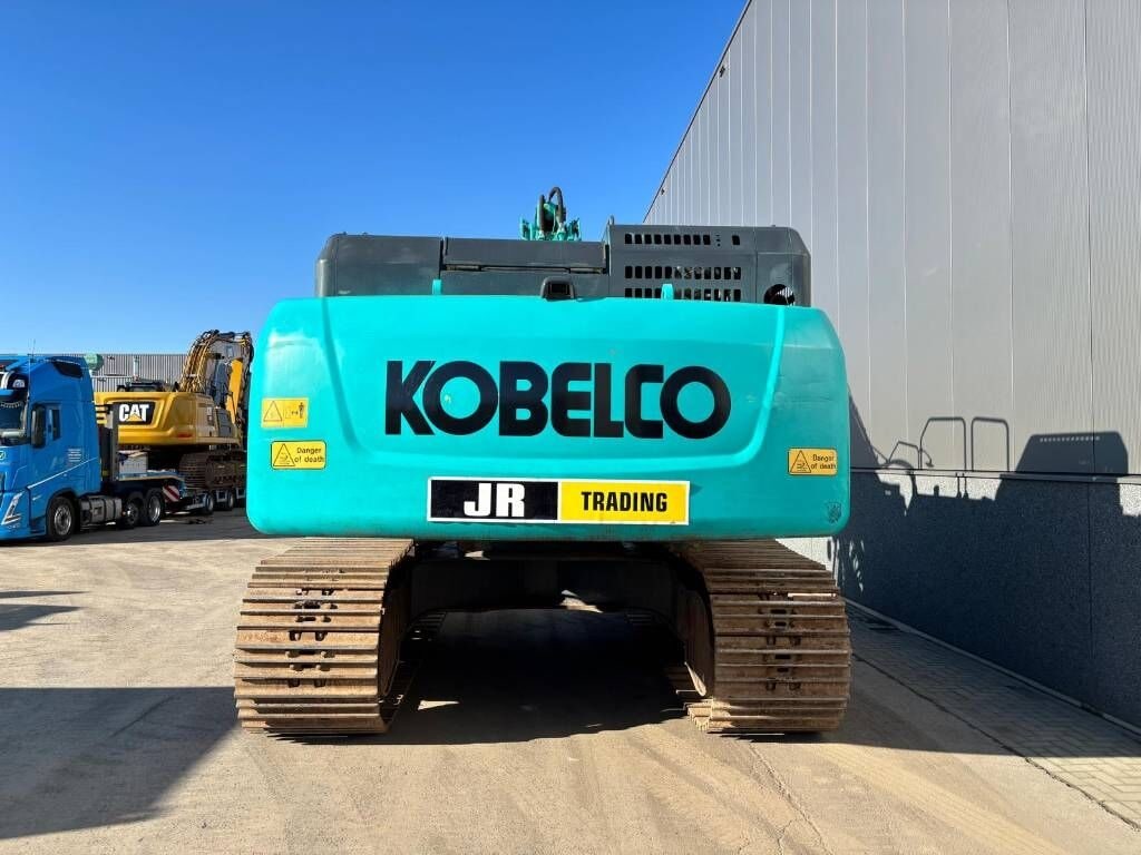 2020 Kobelco SK500LC-10 crawler excavator, rear view 2020 Kobelco SK500LC-10 crawler excavator, rear view