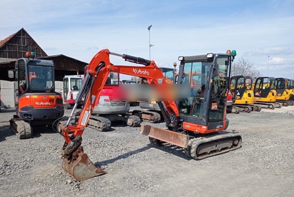 2017 Kubota U27-4 mini excavator, front three-quarter view 2017 Kubota U27-4 mini excavator, front three-quarter view
