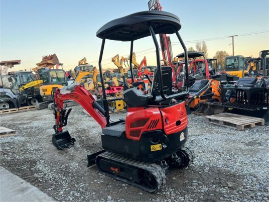 Newrick ZW-320 mini excavator, rear three-quarter view