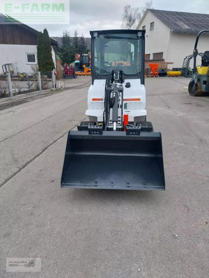 2021 Bobcat L28 mini excavator, front view
