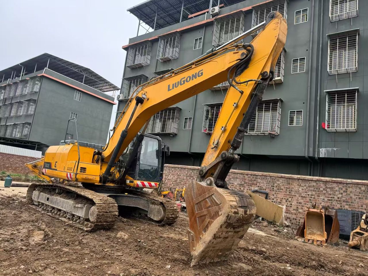 2020 LiuGong CLG922E crawler excavator, side view 2020 LiuGong CLG922E crawler excavator, side view