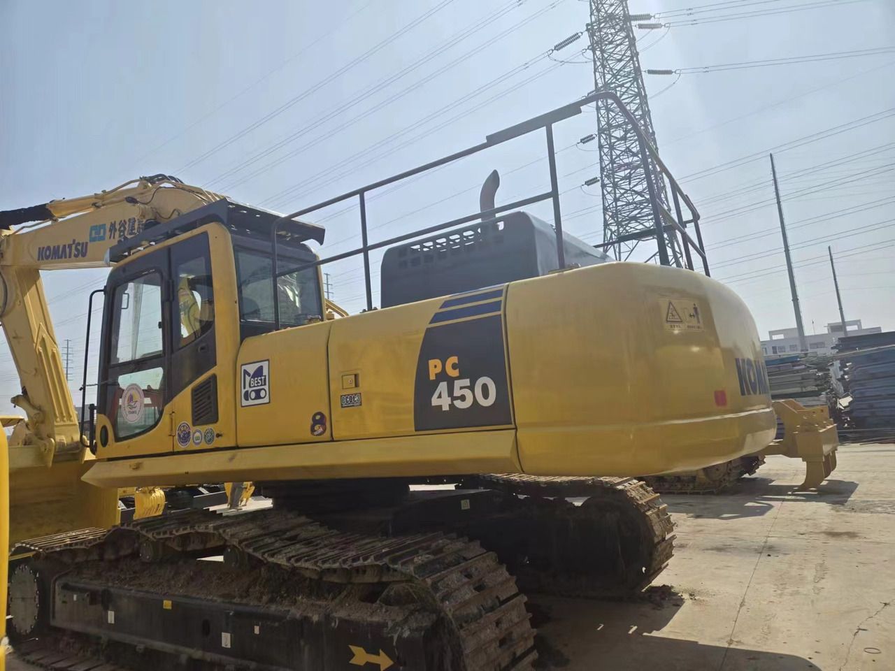 2020 Komatsu PC450-8 crawler excavator, rear three-quarter view