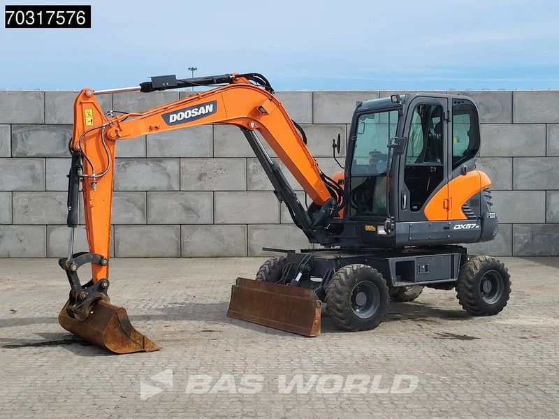 2019 Doosan DX57W-5 wheel excavator side view