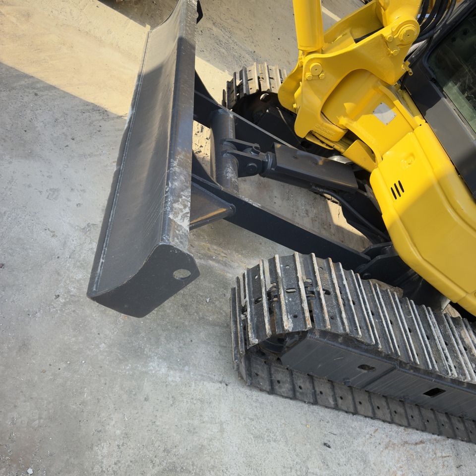 Komatsu PC35MR-2 mini excavator front blade view