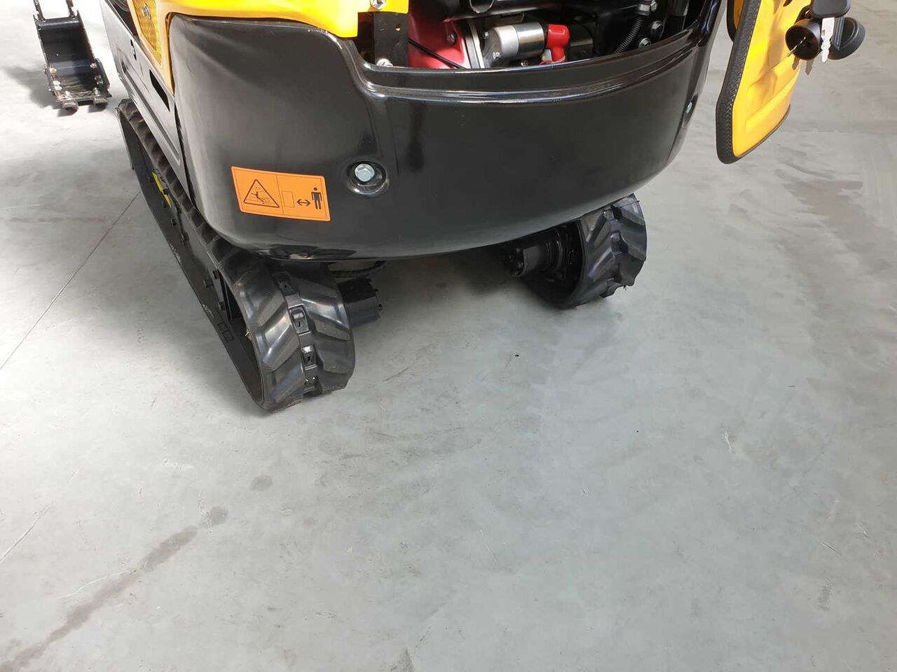 2026 JPC KV15 mini excavator, front three-quarter view