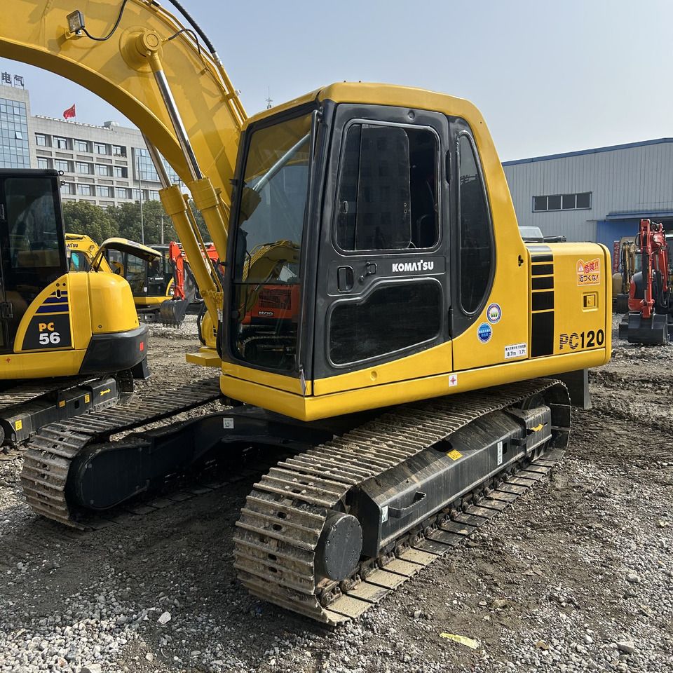 2014 Komatsu PC120-8 crawler excavator, side view 2014 Komatsu PC120-8 crawler excavator, side view