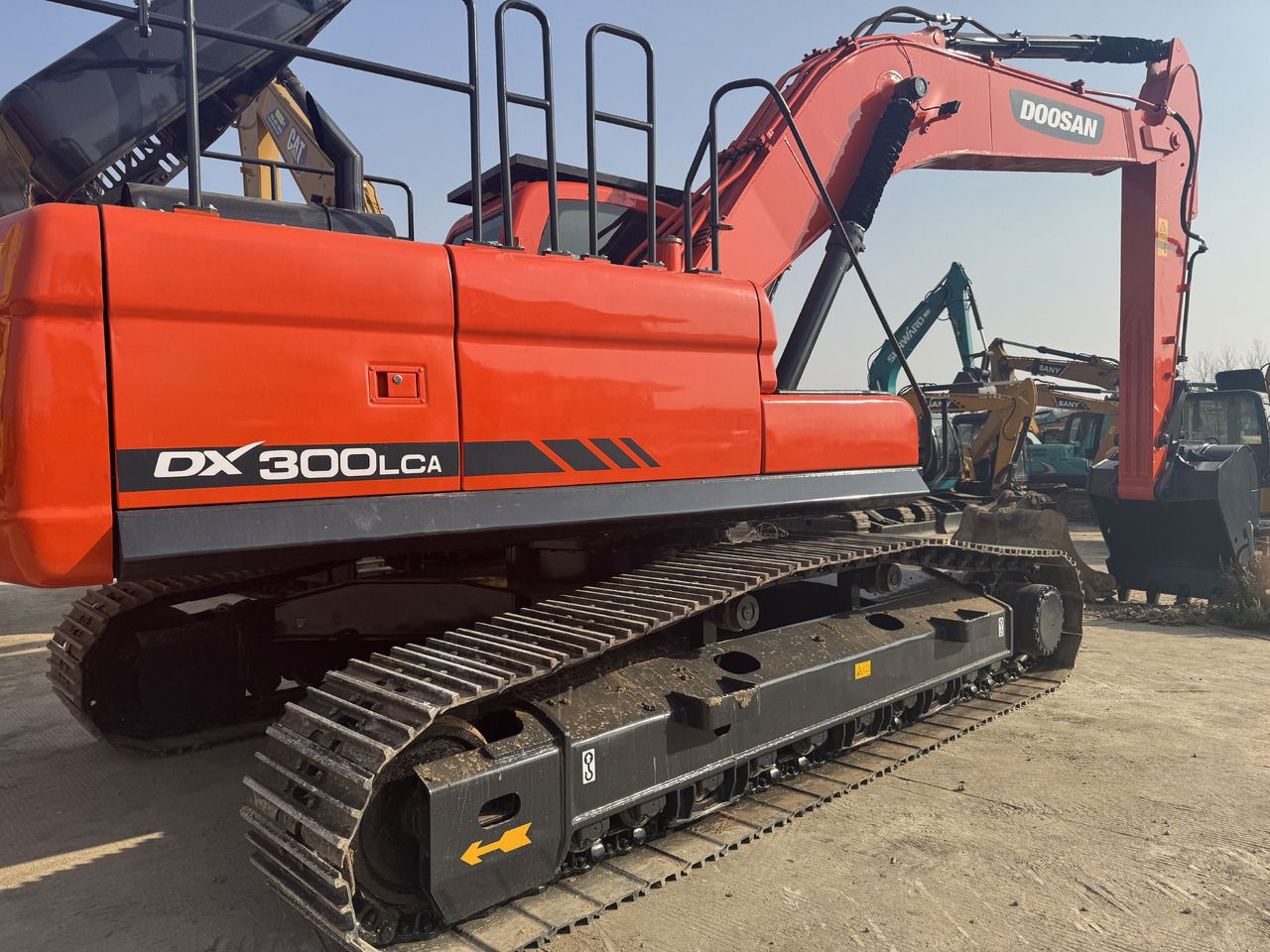 2023 Doosan DX300LCA crawler excavator side view 2023 Doosan DX300LCA crawler excavator side view