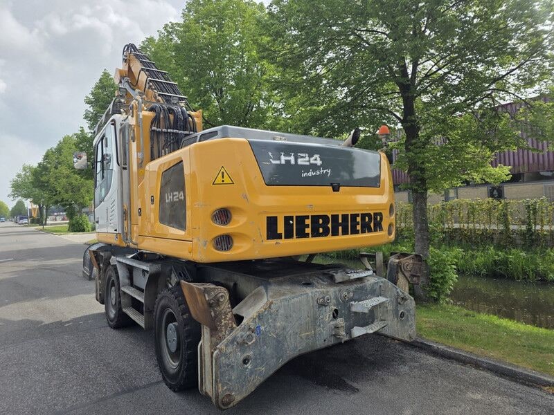 2015 Liebherr LH 24 material handler rear view