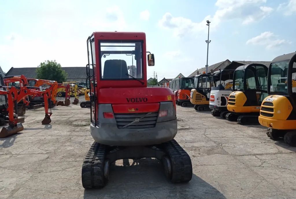 2013 Volvo ECR38 mini excavator, rear view 2013 Volvo ECR38 mini excavator, rear view
