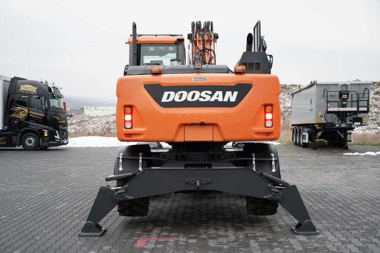 2019 Doosan DX140W Pelle sur roues