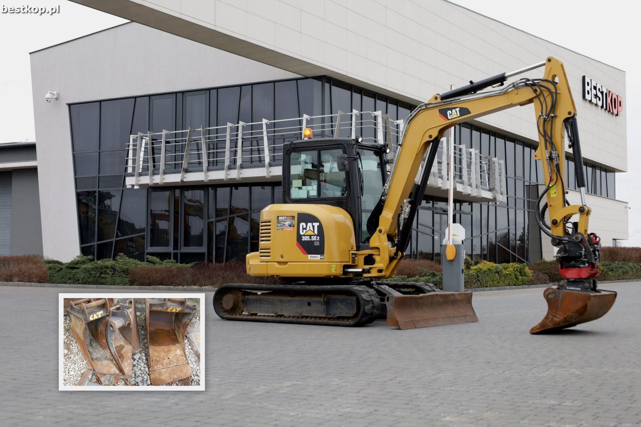 2019 Caterpillar 305.5E2 mini excavator, side profile view 2019 Caterpillar 305.5E2 mini excavator, side profile view