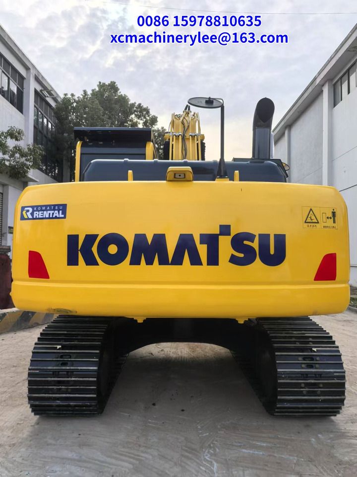 2023 Komatsu PC200 crawler excavator rear view 2023 Komatsu PC200 crawler excavator rear view