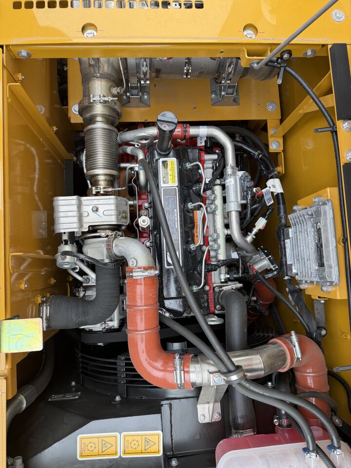 2026 XCMG XE135 crawler excavator engine compartment view 2026 XCMG XE135 crawler excavator engine compartment view