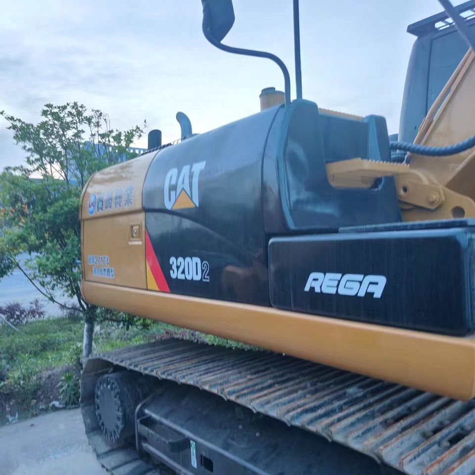 2025 Caterpillar 320D2 Raupenbagger Seitenansicht 2025 Caterpillar 320D2 Raupenbagger Seitenansicht