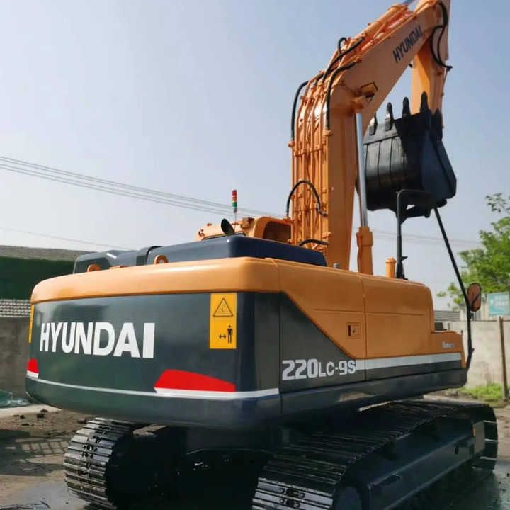 2023 Hyundai R220LC-9S crawler excavator, rear three-quarter view