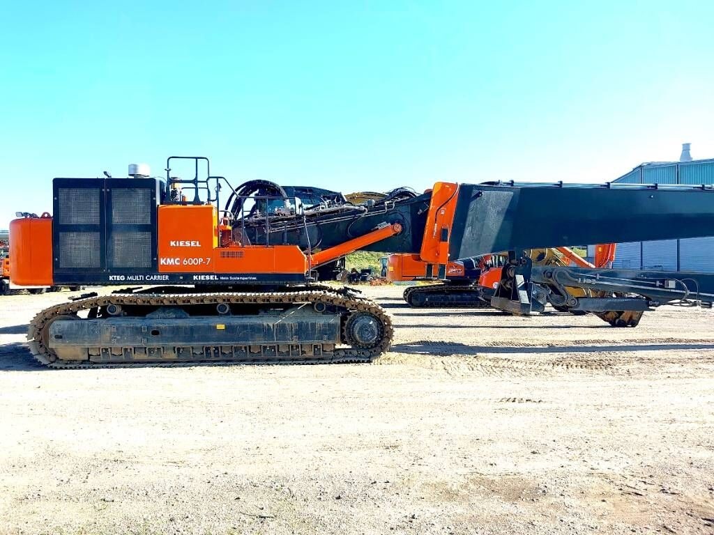 2023 Hitachi KMC600P-7 demolition excavator side view 2023 Hitachi KMC600P-7 demolition excavator side view