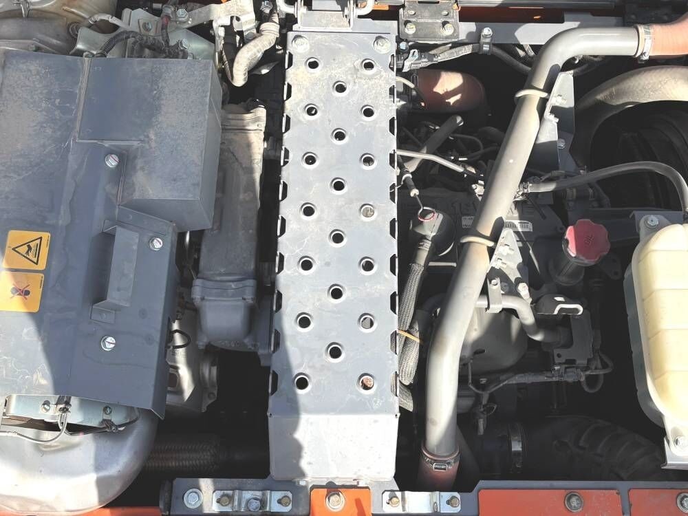 2021 Hitachi ZX250 LCN-7 engine compartment view 2021 Hitachi ZX250 LCN-7 engine compartment view