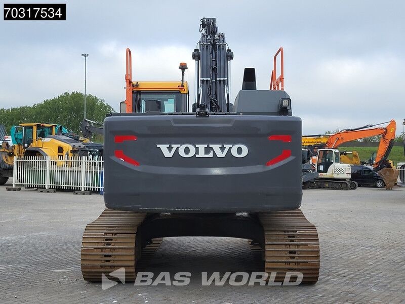 2021 Volvo EC220EL crawler excavator, rear view 2021 Volvo EC220EL crawler excavator, rear view