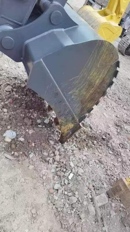 Volvo EC290 Crawler Excavator bucket close-up Volvo EC290 Crawler Excavator bucket close-up