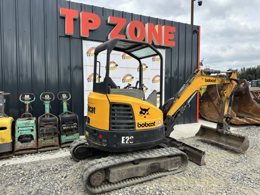 2015 Bobcat E26 mini excavator, rear three-quarter view 2015 Bobcat E26 mini excavator, rear three-quarter view