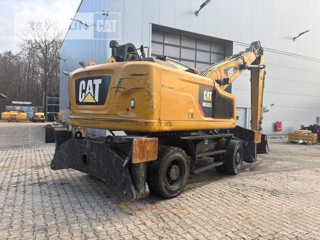 2015 Caterpillar MH3022 material handler, rear three-quarter view 2015 Caterpillar MH3022 material handler, rear three-quarter view