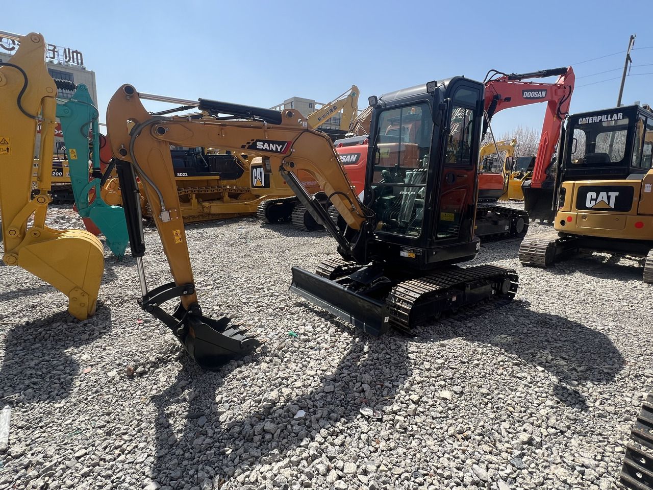 2023 Sany SY26U mini excavator, side view 2023 Sany SY26U mini excavator, side view
